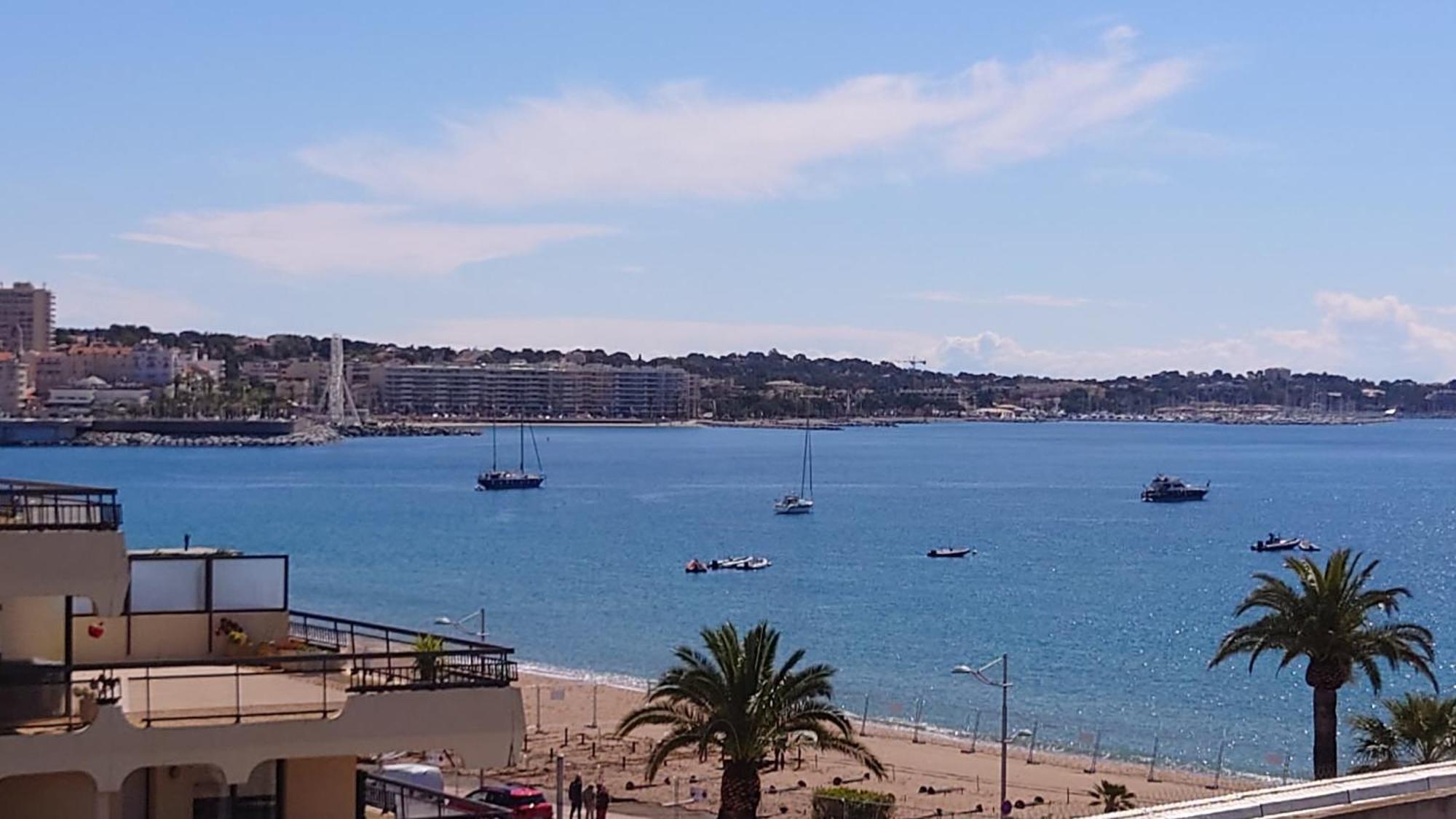 Appartement Vue Mer 80M2 Fréjus Exteriör bild